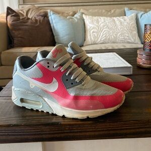 Pink/grey nike air maxes